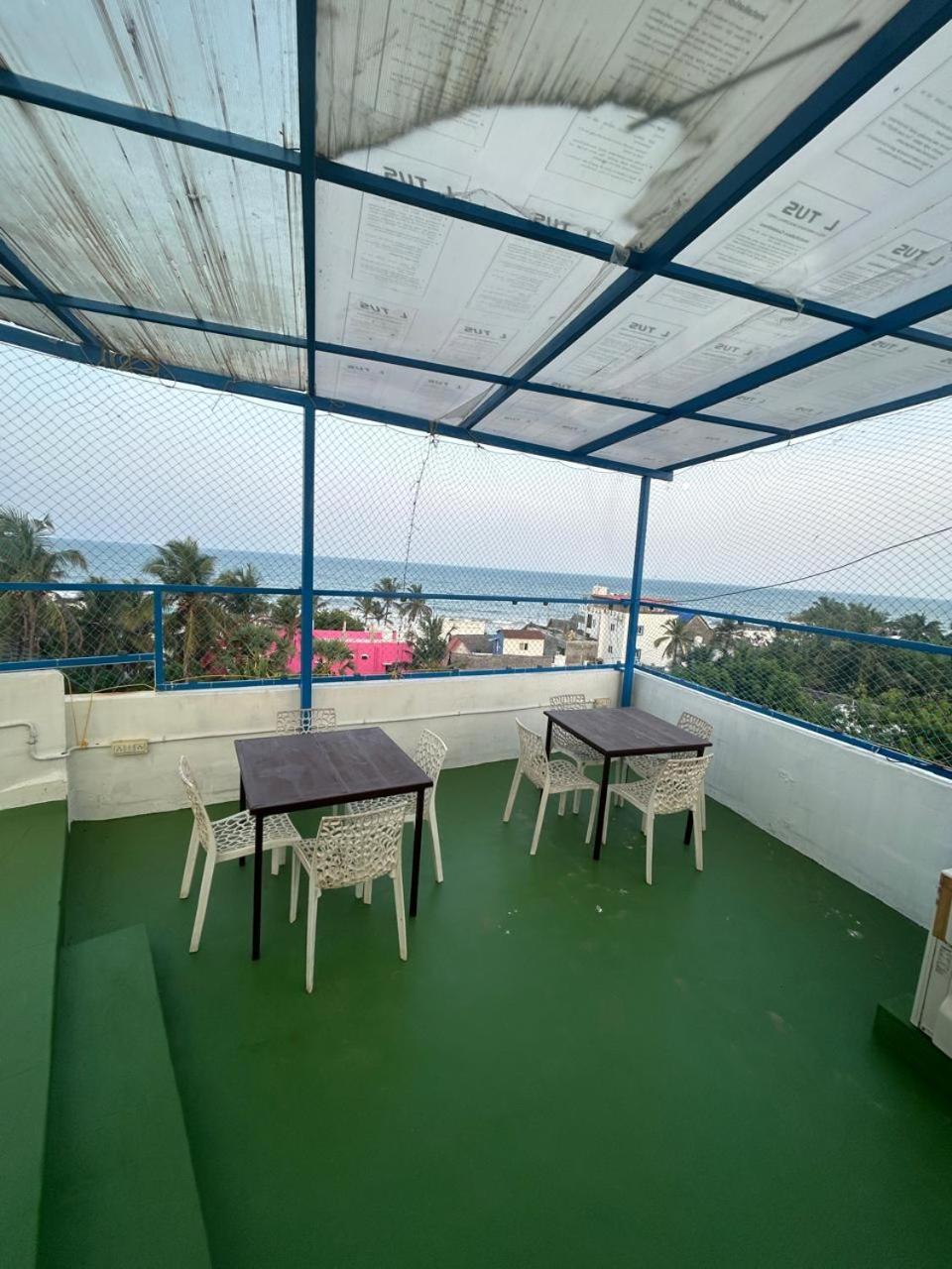 The Elite Beachview Puduccseri Kültér fotó